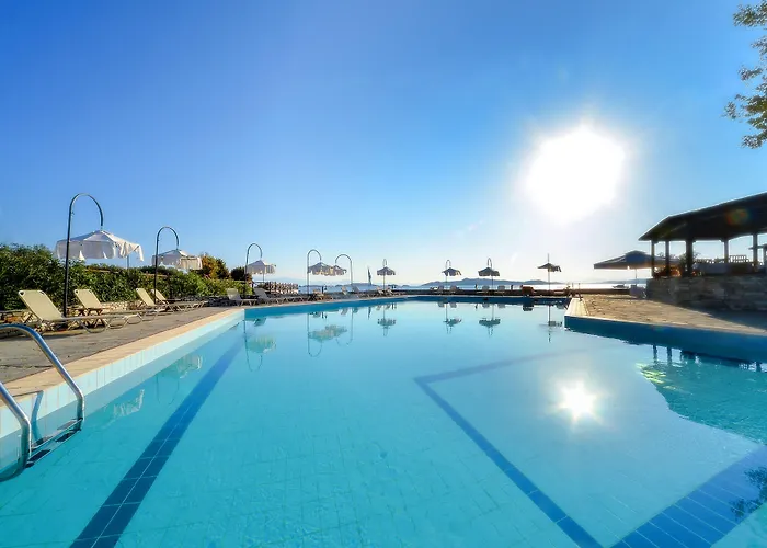 Resort Xenia Ouranoupolis 4*